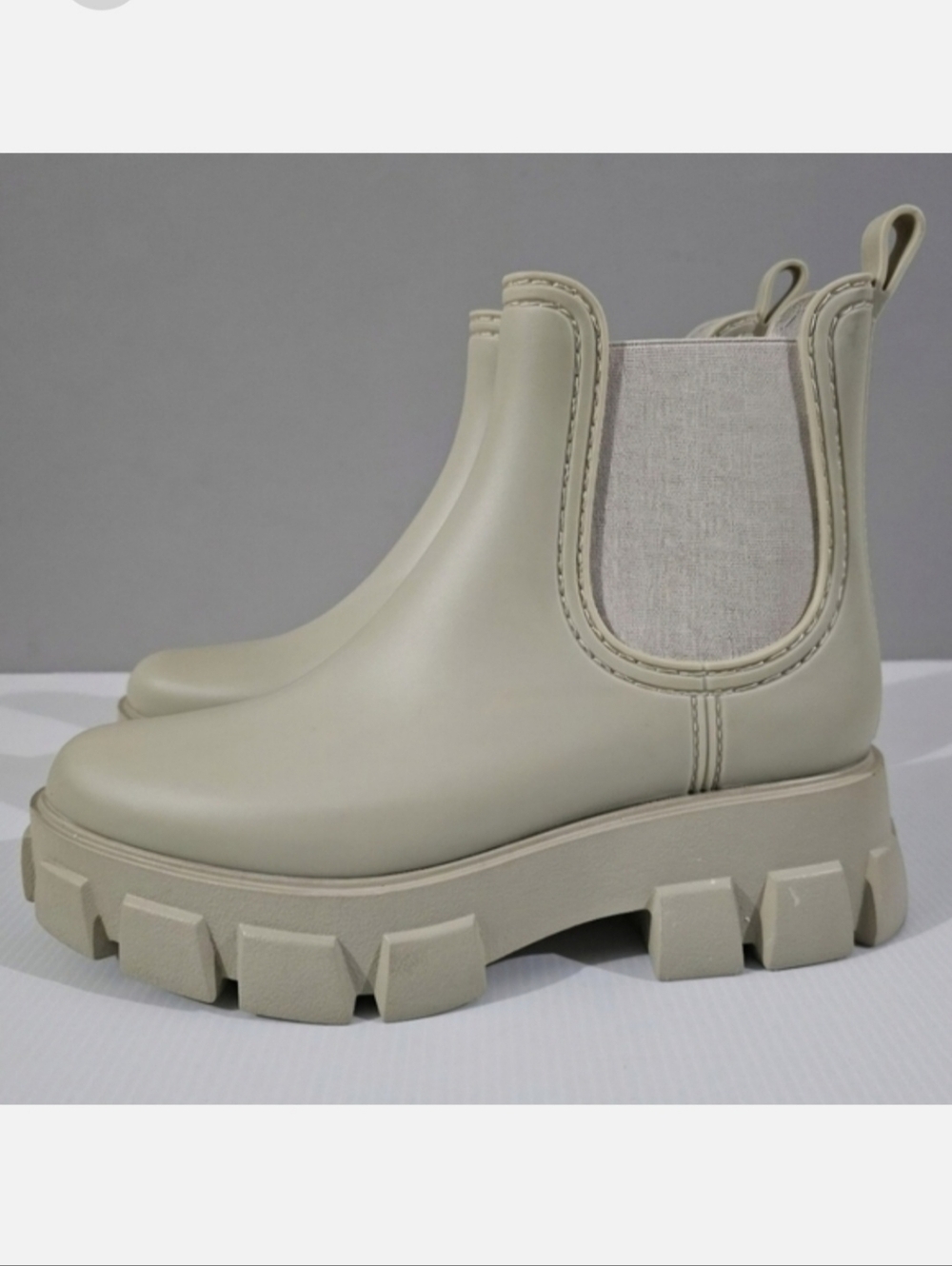 Jeffrey Campbell Play Pleu Rain Boot Womens 9 Cream Platform Chelsea Lug Sole